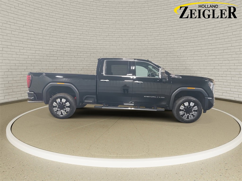 2026 Gmc Sierra 3500 HD Denali photo 4