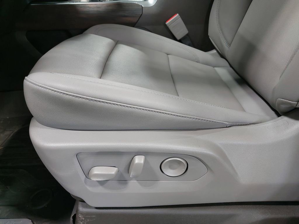2026 GMC Sierra 1500 SLT - Photo 28
