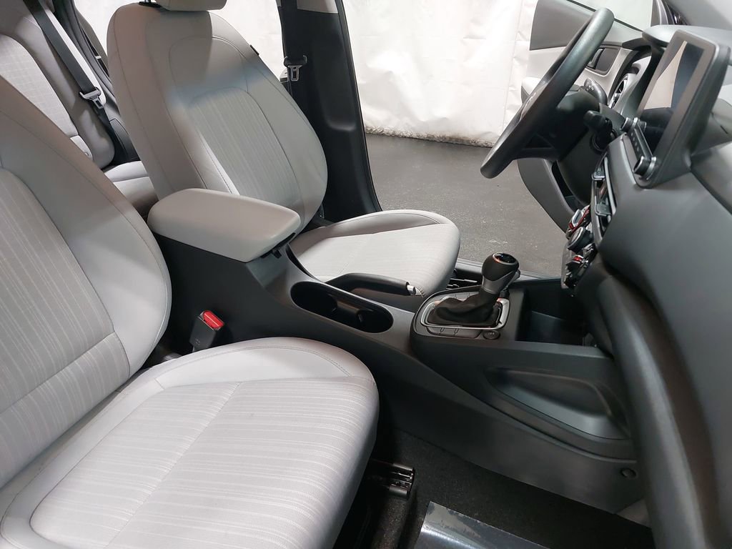 2023 HYUNDAI KONA - Image 10