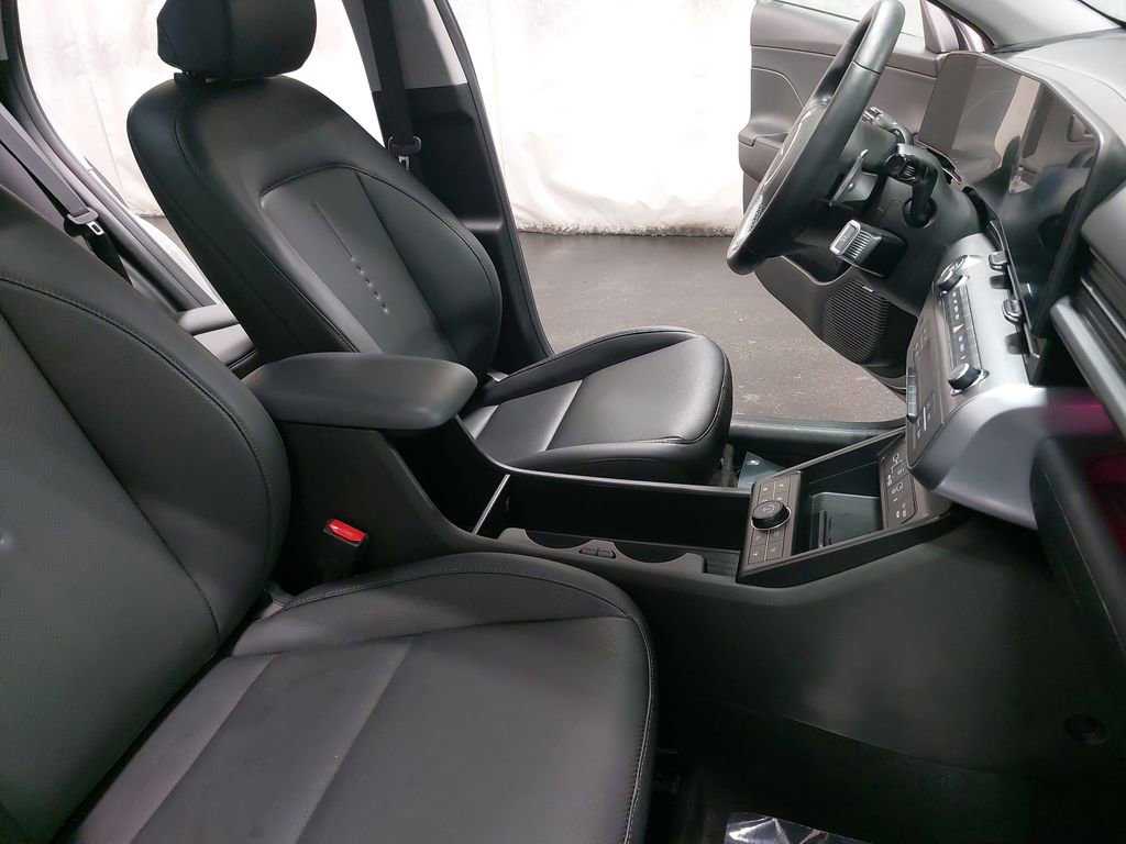 2025 HYUNDAI KONA - Image 10