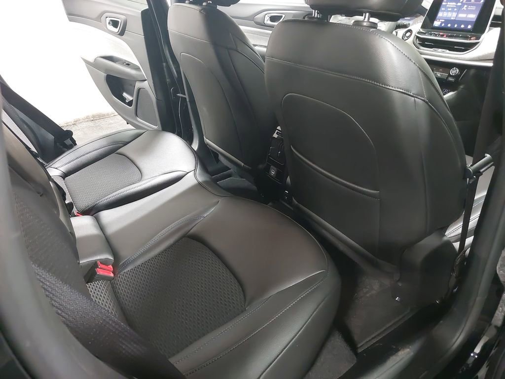 2025 JEEP COMPASS - Image 11