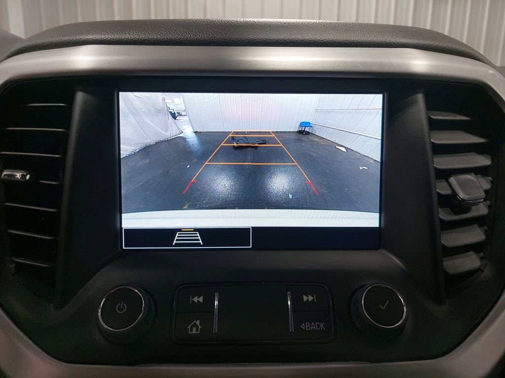 2023 GMC ACADIA - Image 26