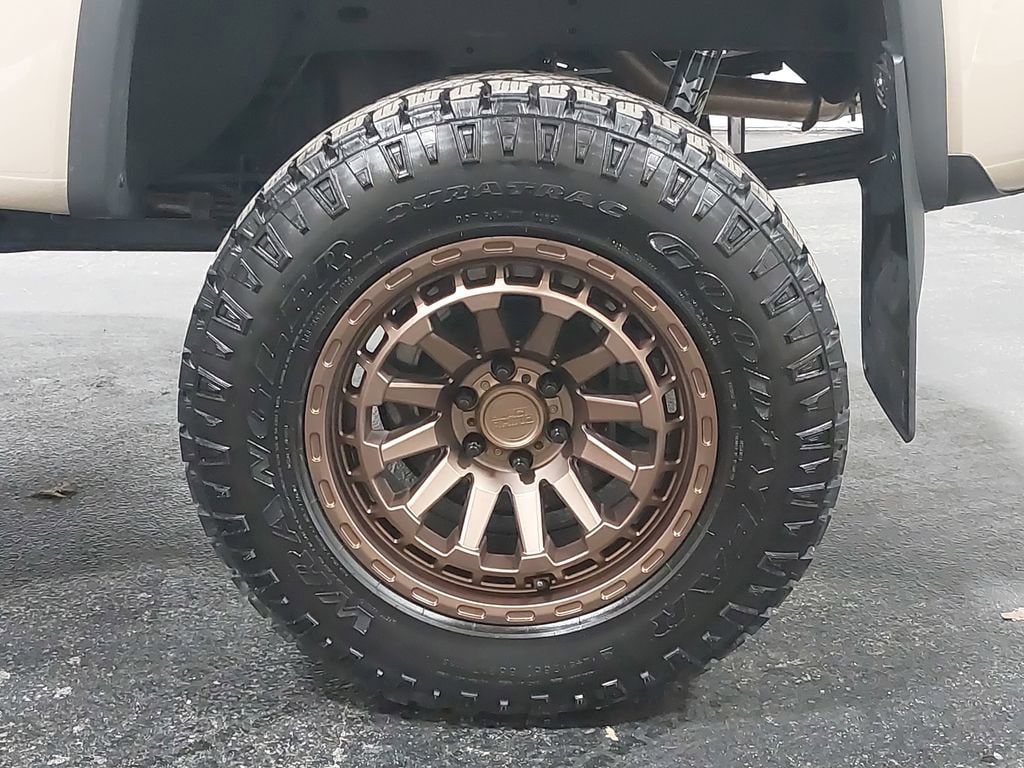 2021 CHEVROLET COLORADO - Image 32