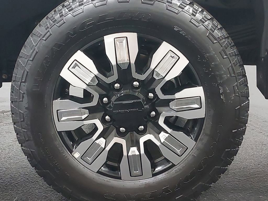 2025 GMC SIERRA HD - Image 35