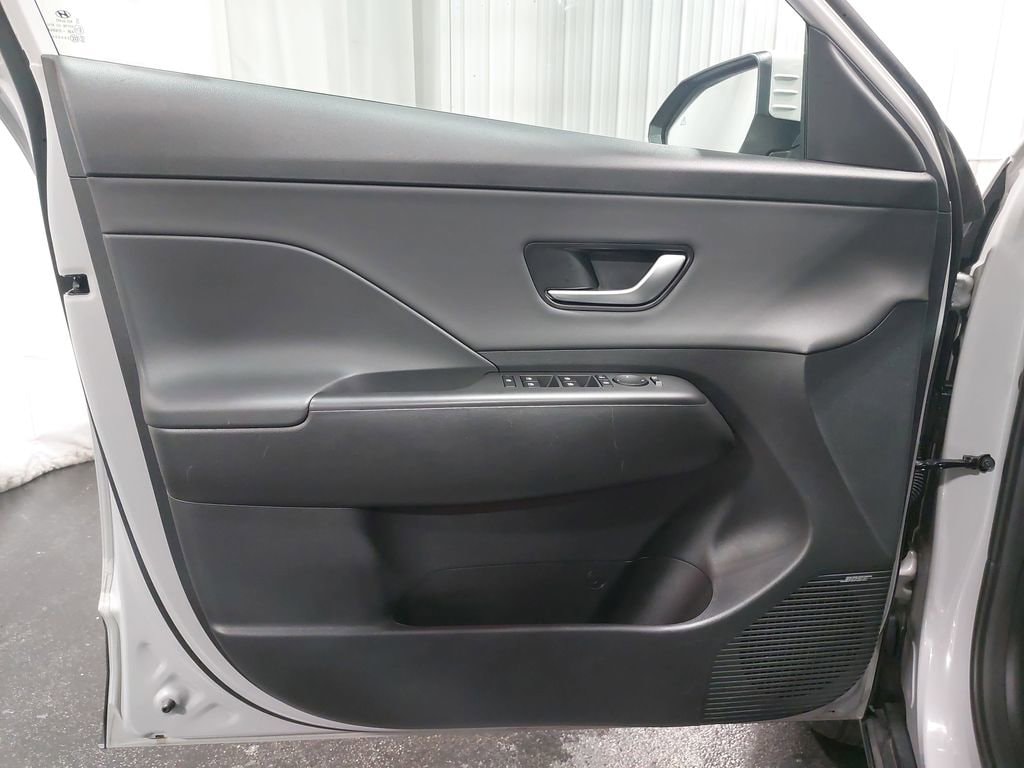 2025 HYUNDAI KONA - Image 28