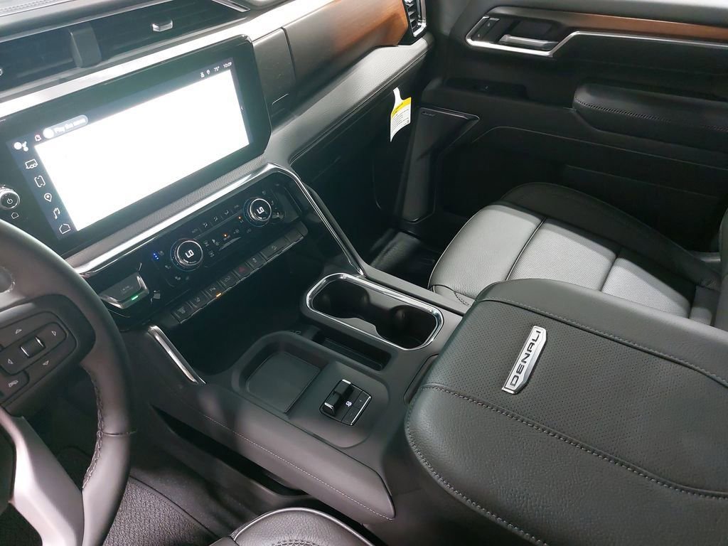 2025 GMC SIERRA HD - Image 25