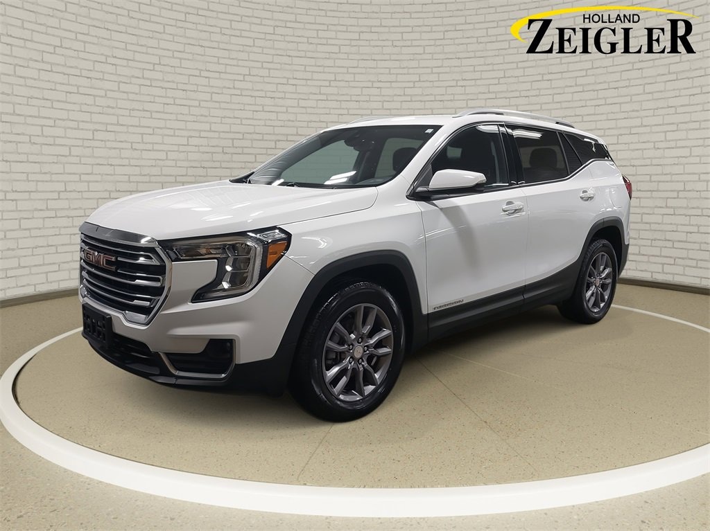 Used 2024 GMC Terrain SLT SUV