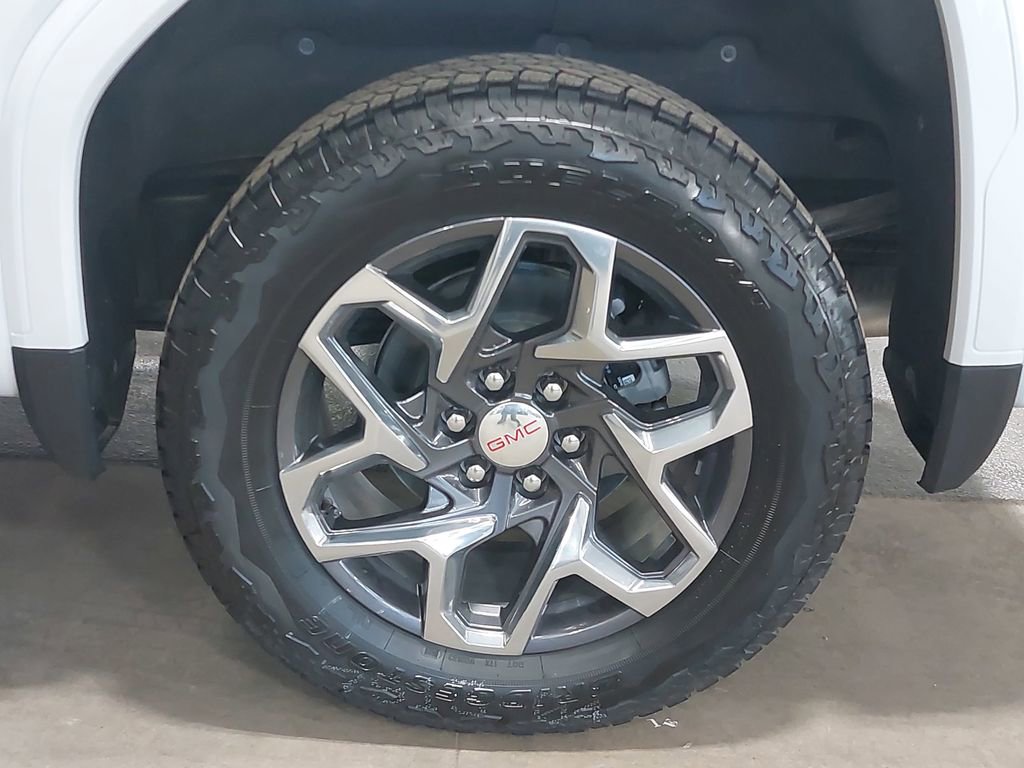 2026 GMC Sierra 1500 SLT - Photo 36