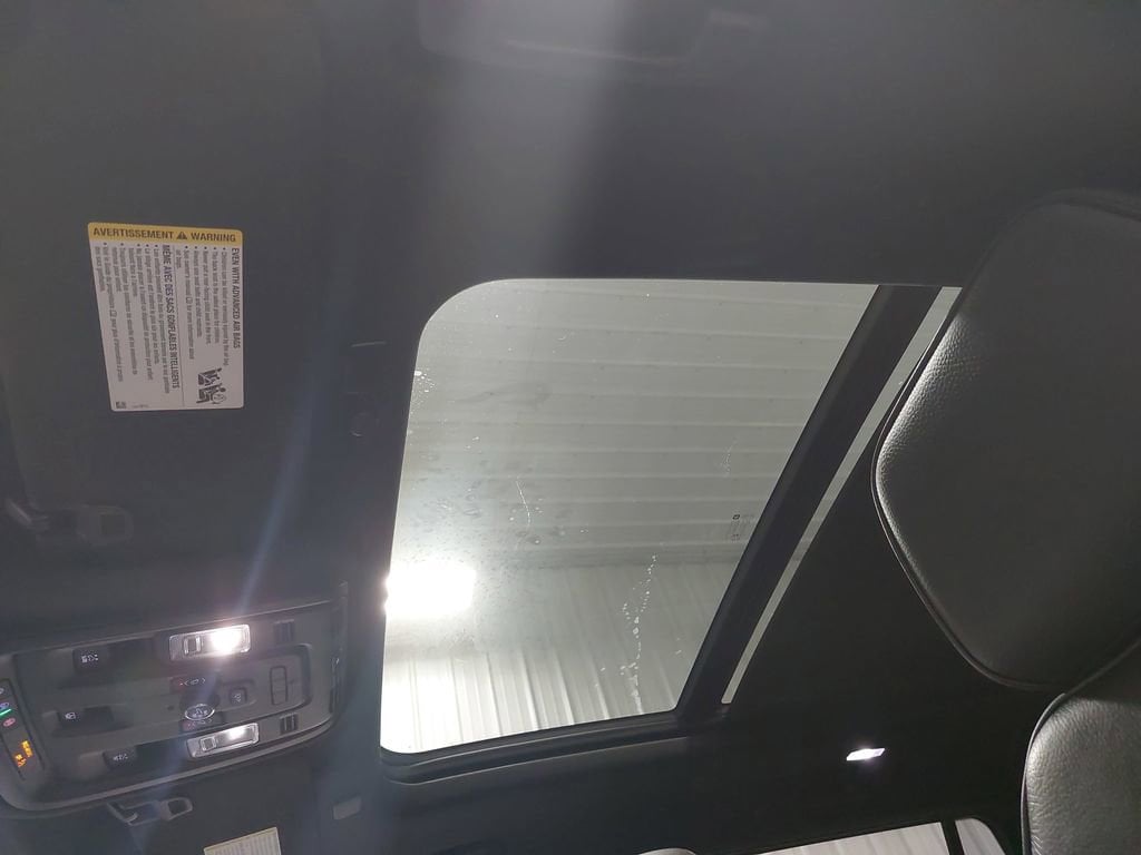 2021 GMC YUKON - Image 30