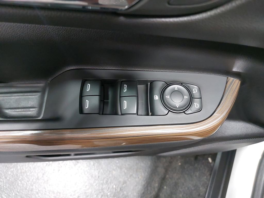 2023 GMC ACADIA - Image 30