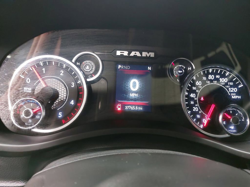 2024 RAM 2500 - Image 18