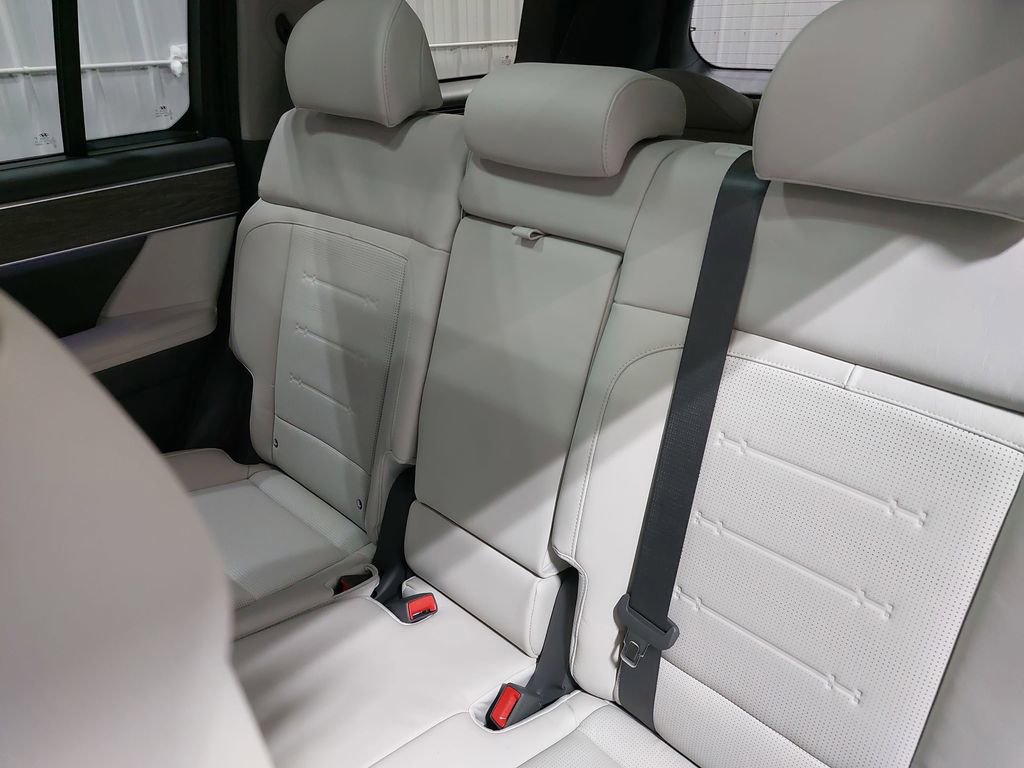 2025 HYUNDAI SANTA FE - Image 16