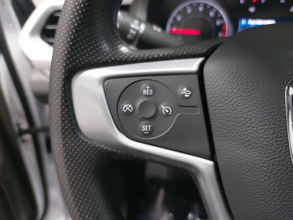 2023 GMC ACADIA - Image 19