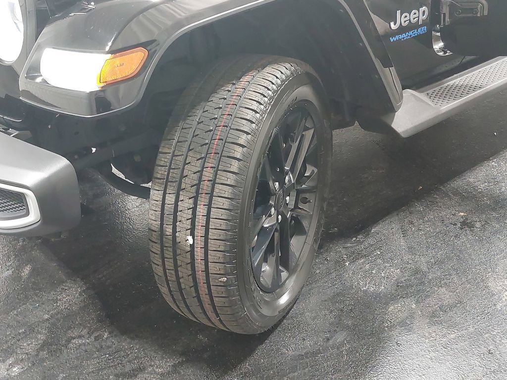 2022 JEEP WRANGLER - Image 32