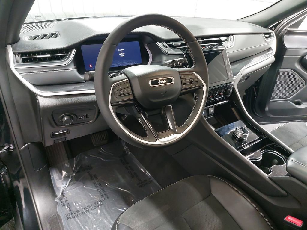 2023 JEEP GRAND CHEROKEE - Image 16