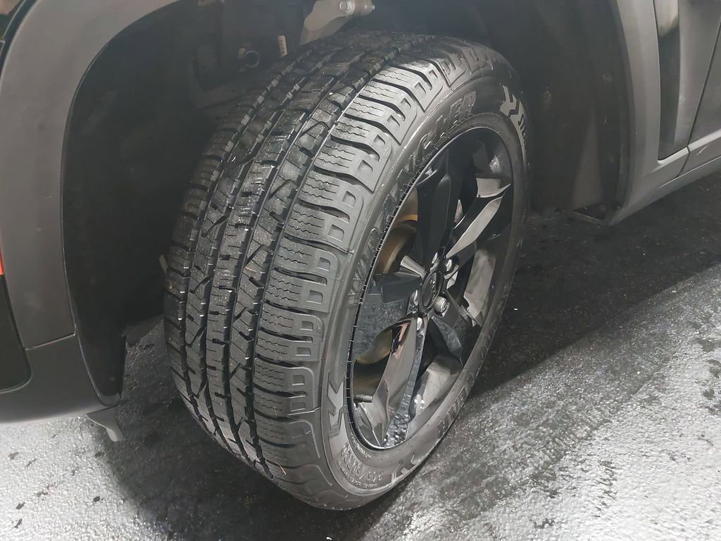 2023 JEEP GRAND CHEROKEE - Image 33