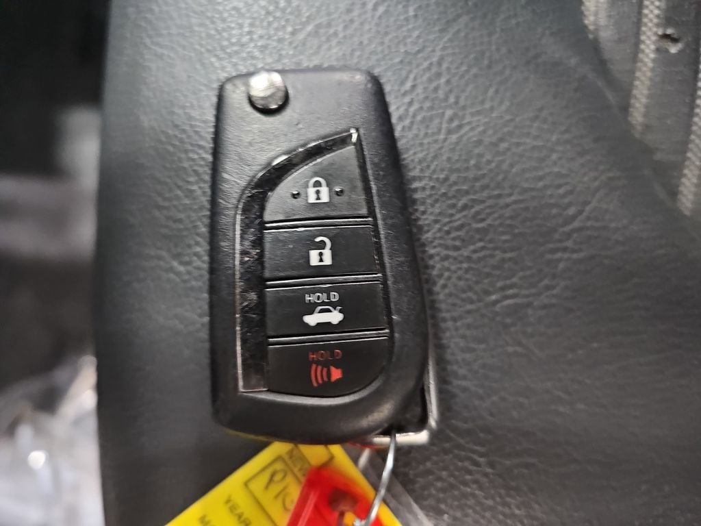 2020 TOYOTA CAMRY - Image 30