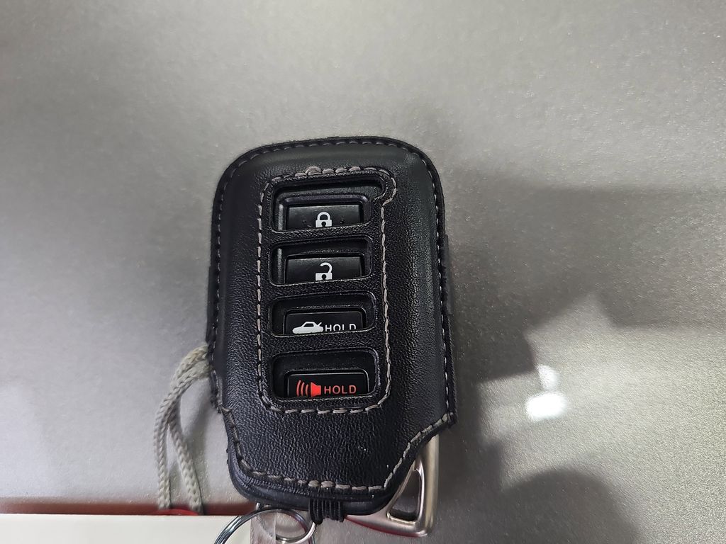 2016 LEXUS ES - Image 29