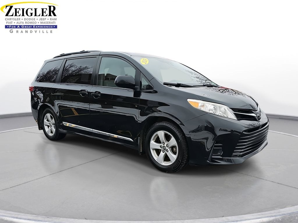Used 2019 Toyota Sienna LE Van
