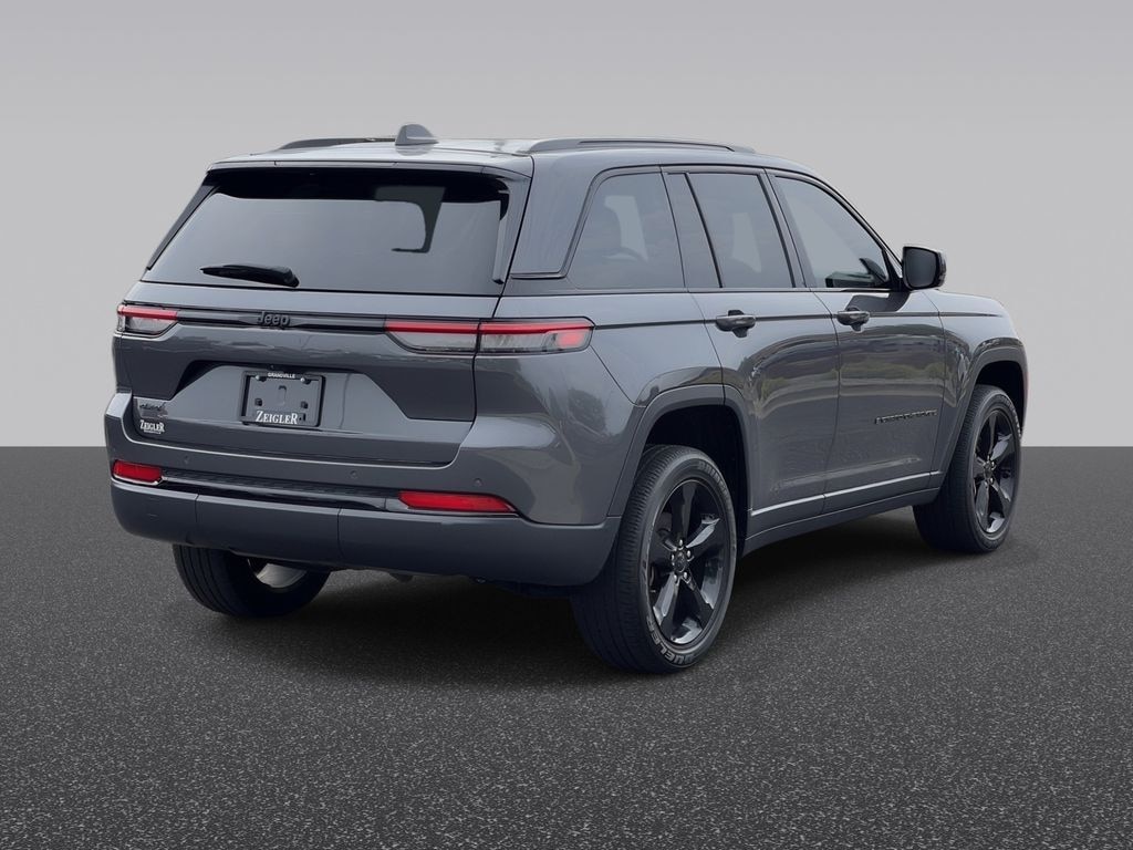 Certified 2022 Jeep Grand Cherokee Altitude SUV