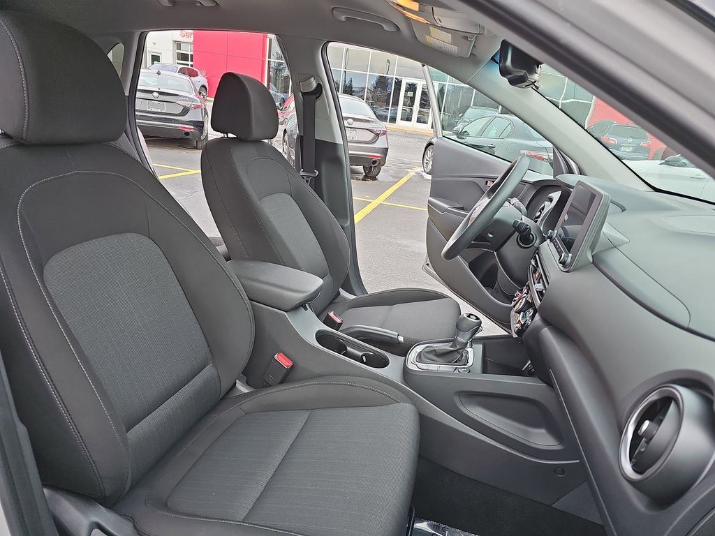 2023 HYUNDAI KONA - Image 10