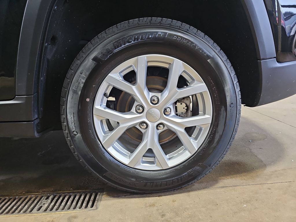 2023 JEEP GRAND CHEROKEE - Image 32