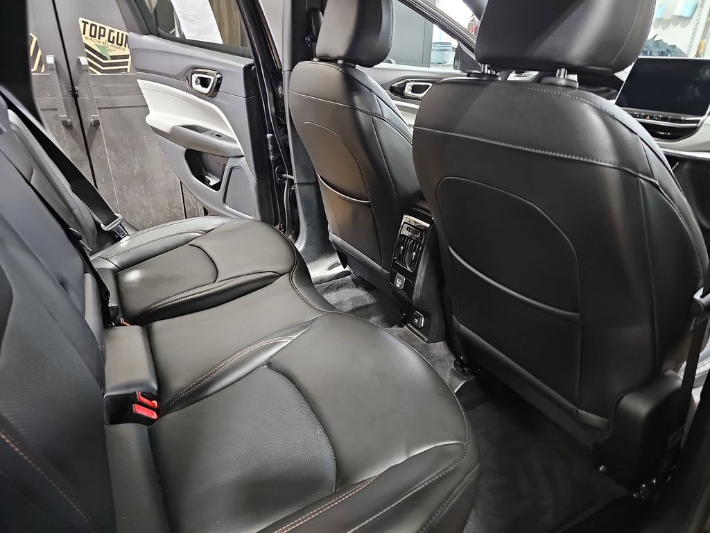 2023 JEEP COMPASS - Image 11