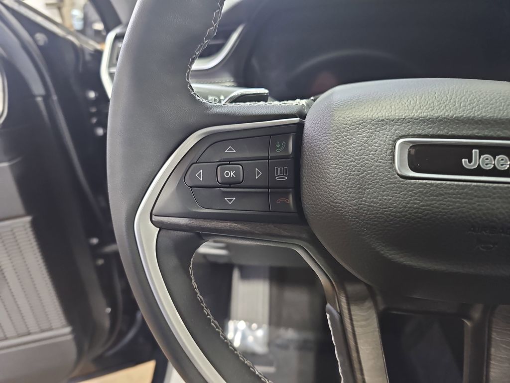 2023 JEEP GRAND CHEROKEE - Image 16