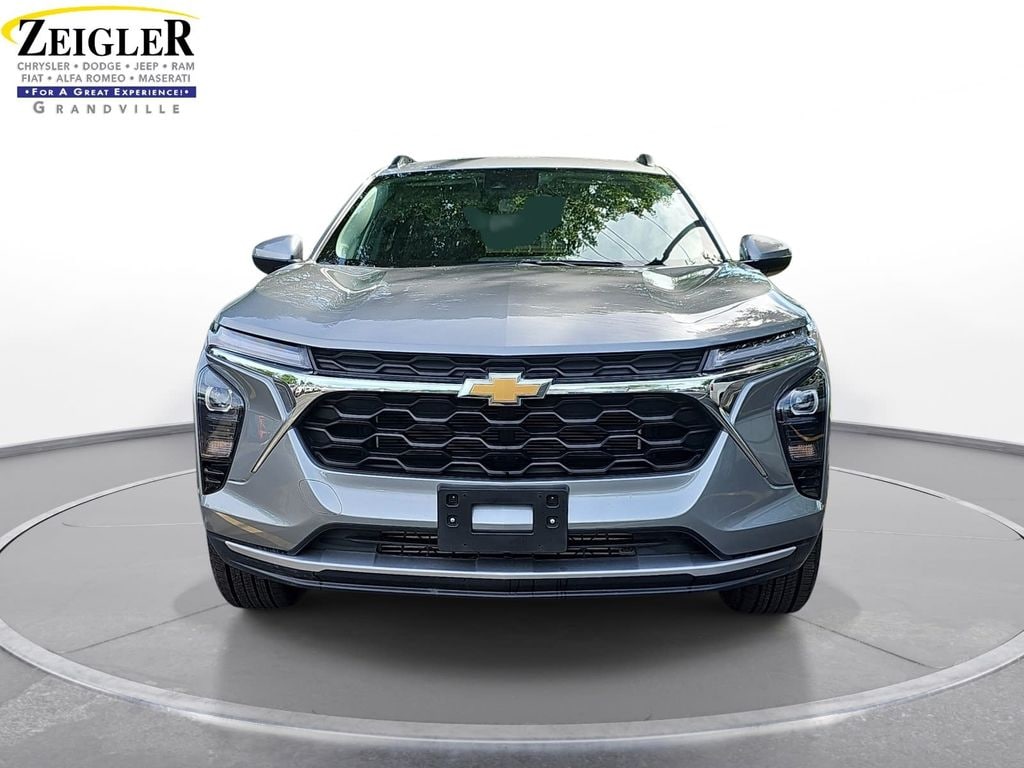Certified 2025 Chevrolet Trax LT SUV