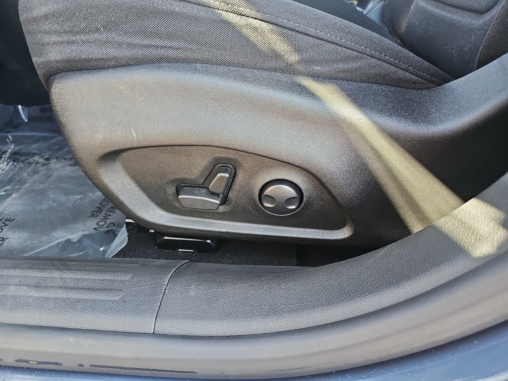 2022 JEEP RENEGADE - Image 28