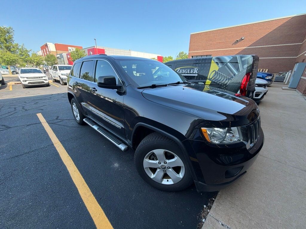Used 2013 Jeep Grand Cherokee Laredo SUV