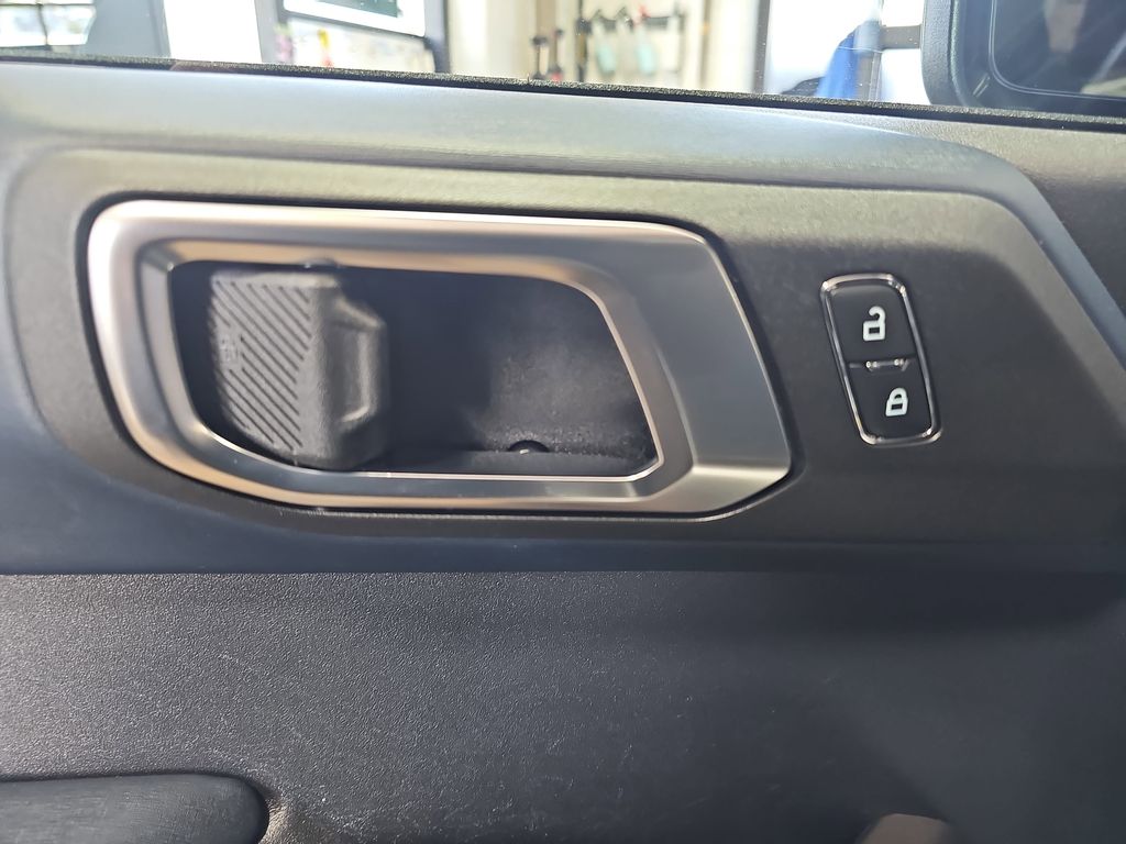 2021 FORD BRONCO - Image 25