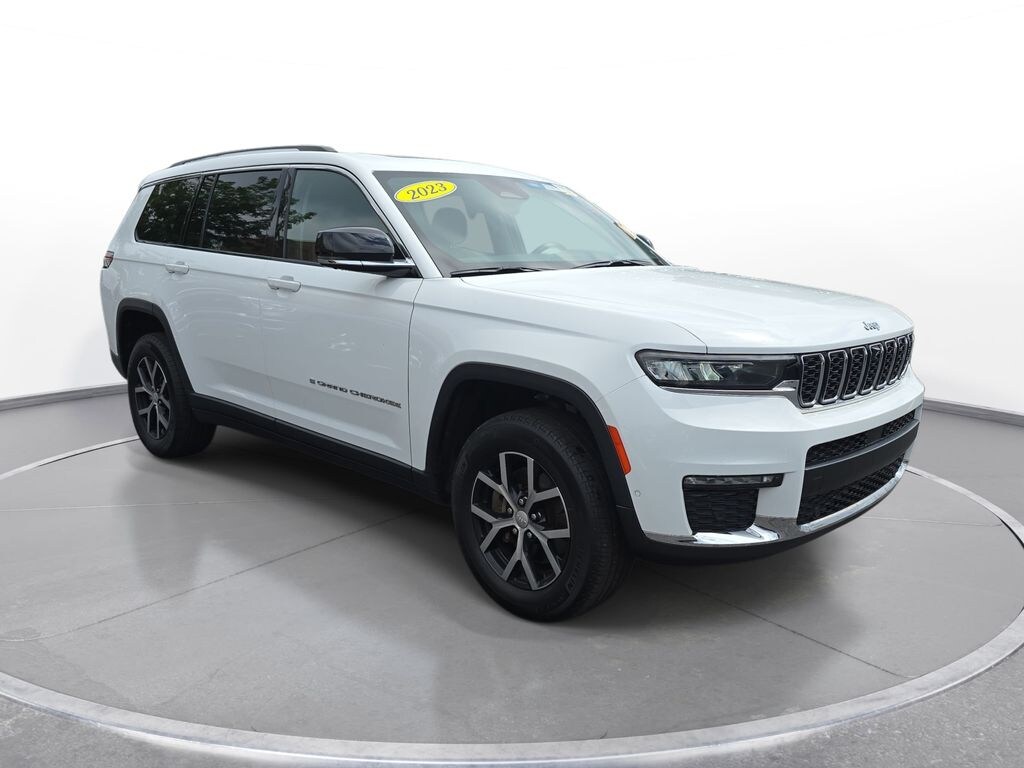 Used 2023 Jeep Grand Cherokee Limited SUV