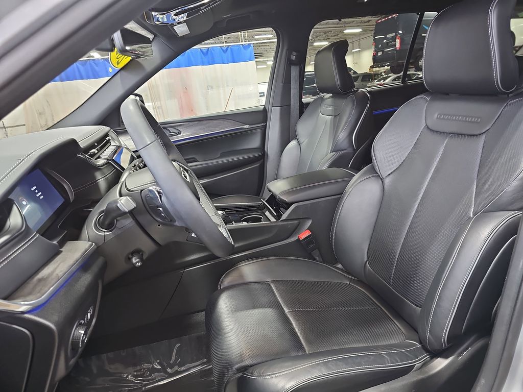 2024 JEEP GRAND CHEROKEE L - Image 17