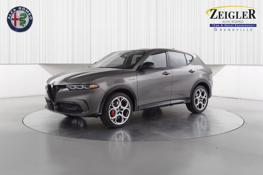 New 2025 Alfa Romeo Tonale Base SUV