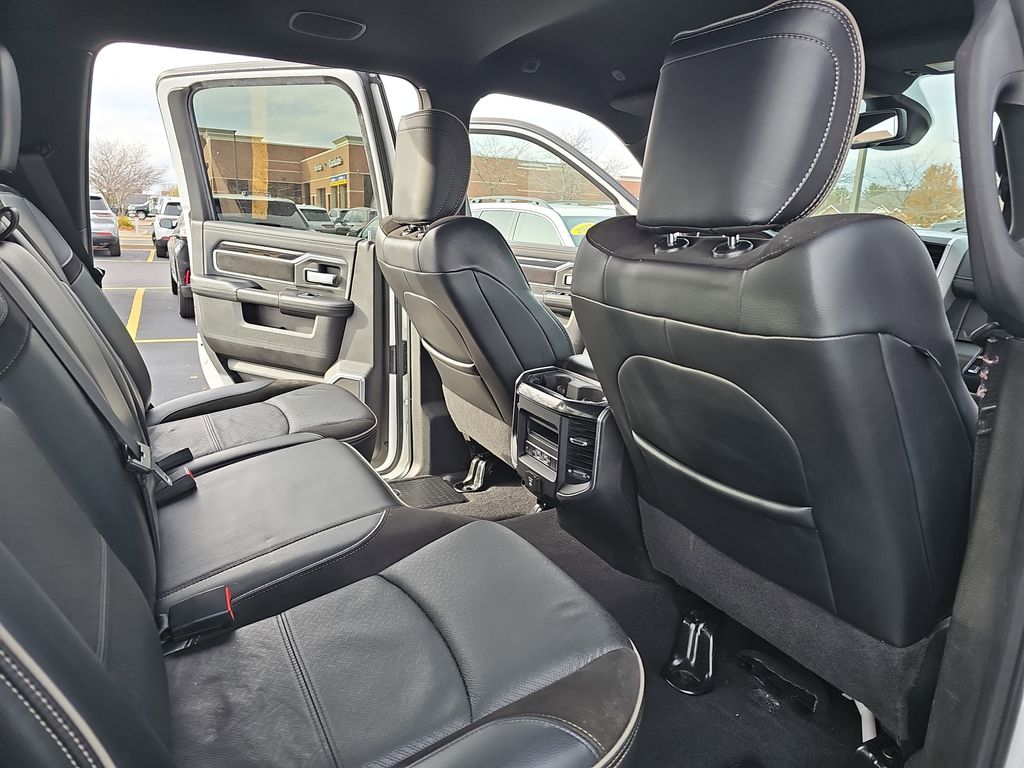 2021 RAM 3500 - Image 11