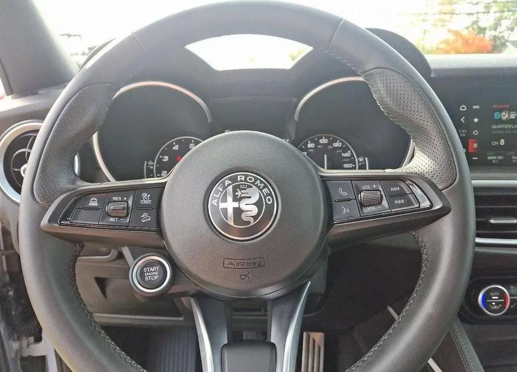 2023 ALFA ROMEO STELVIO - Image 10