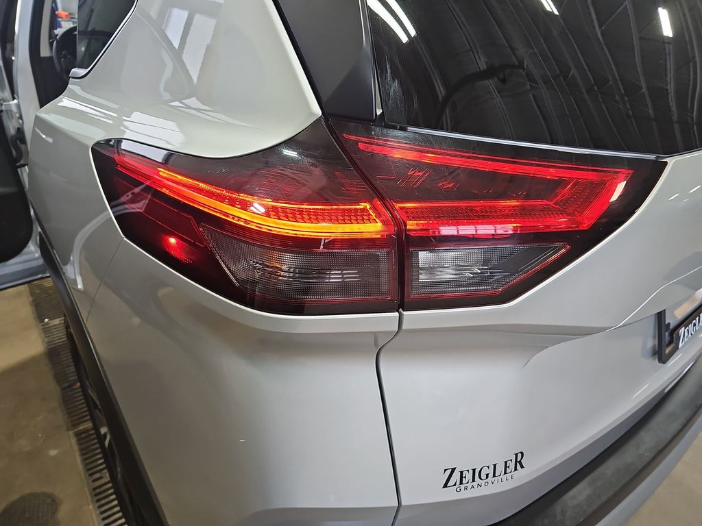 2023 NISSAN ROGUE - Image 32
