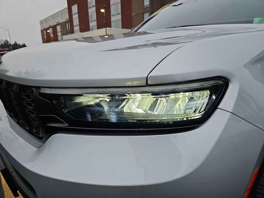 2023 JEEP GRAND CHEROKEE L - Image 34