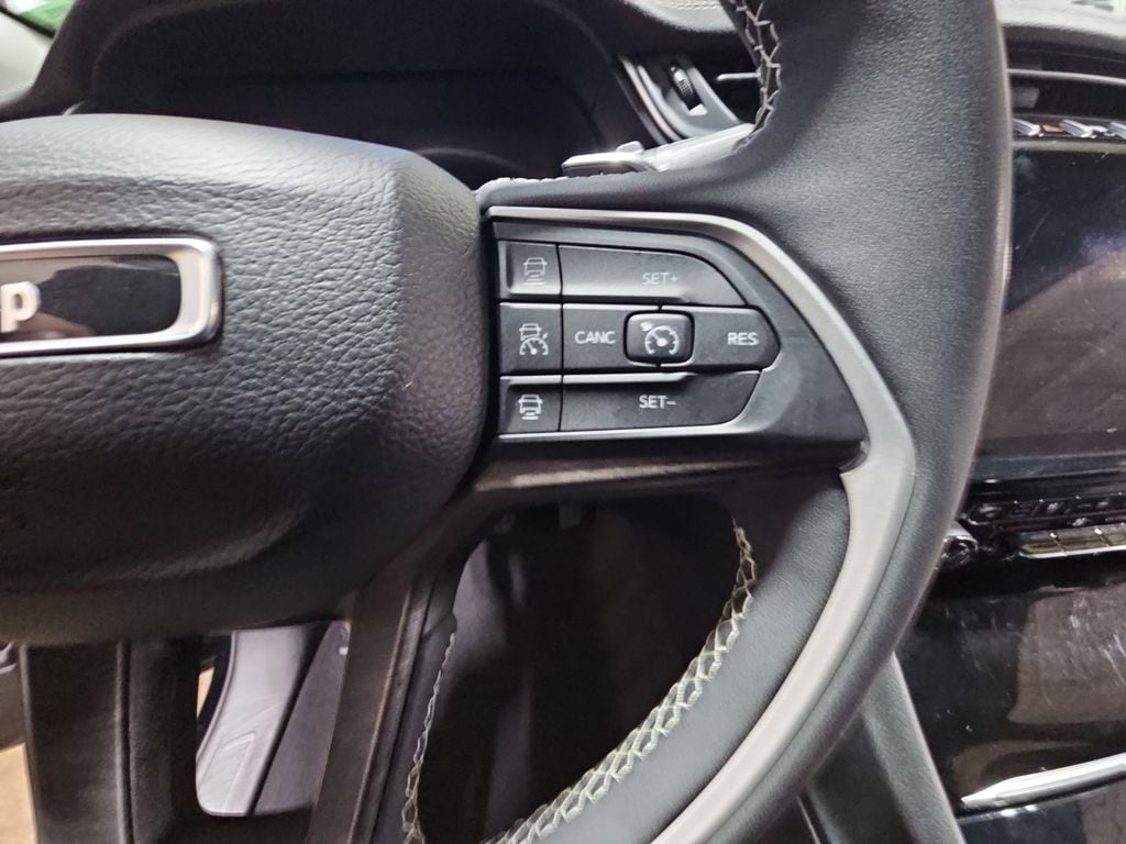 2023 JEEP GRAND CHEROKEE - Image 18