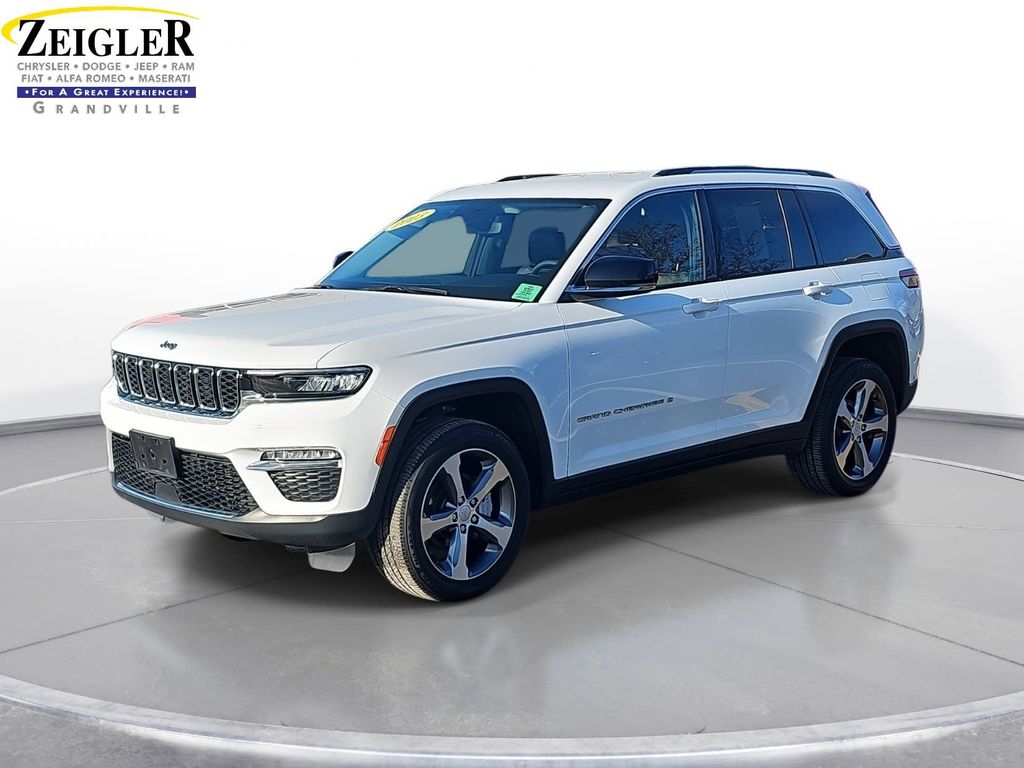 2023 JEEP GRAND CHEROKEE - Image 1