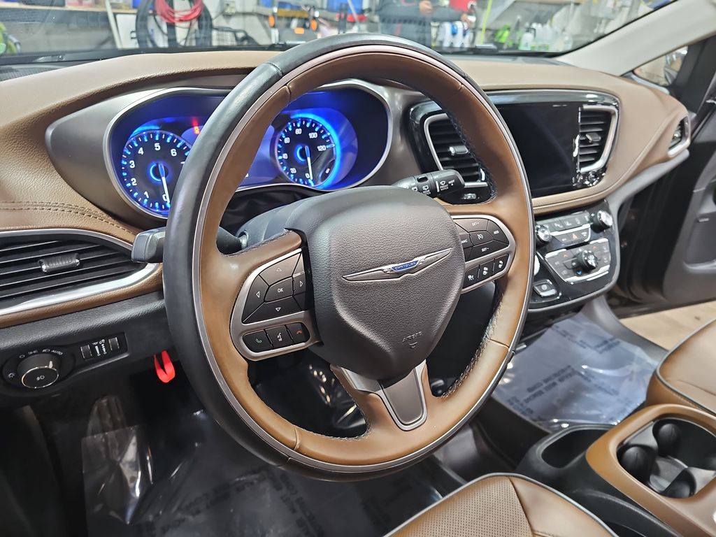 2018 CHRYSLER PACIFICA - Image 17