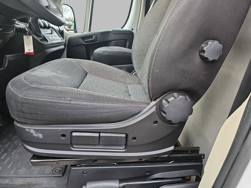 2021 RAM PROMASTER 2500 - Image 26
