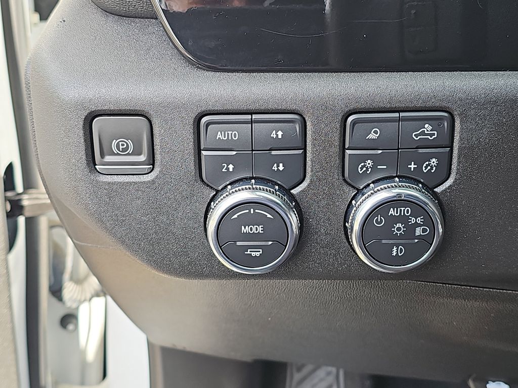 2023 GMC SIERRA - Image 24