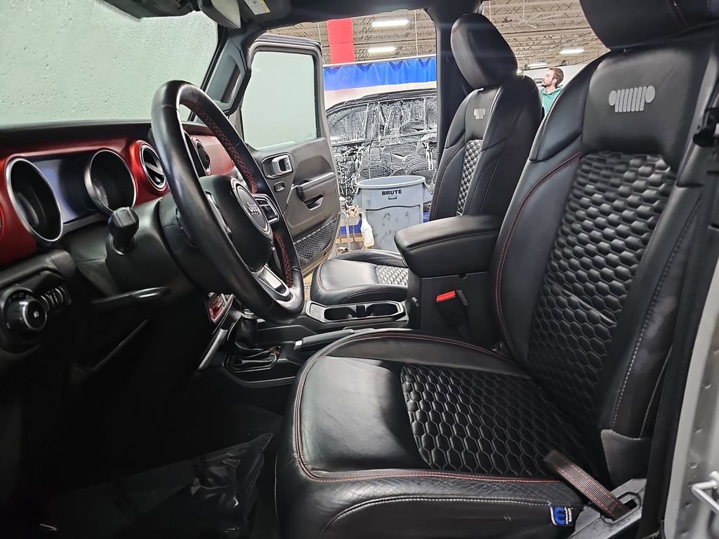 2021 JEEP WRANGLER - Image 14