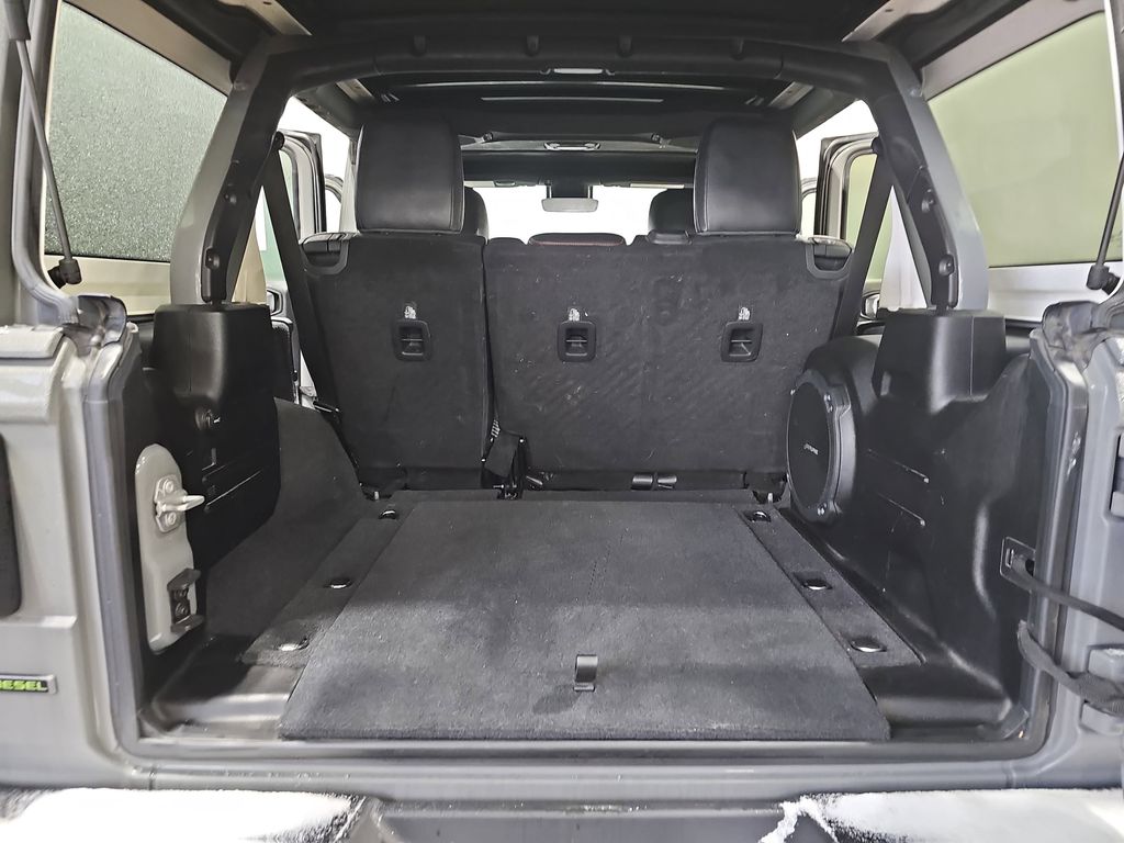 2021 JEEP WRANGLER - Image 12