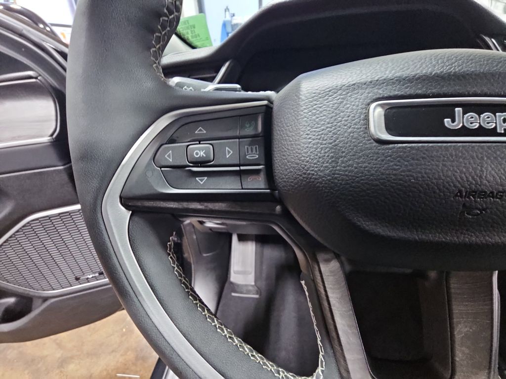 2023 JEEP GRAND CHEROKEE - Image 17
