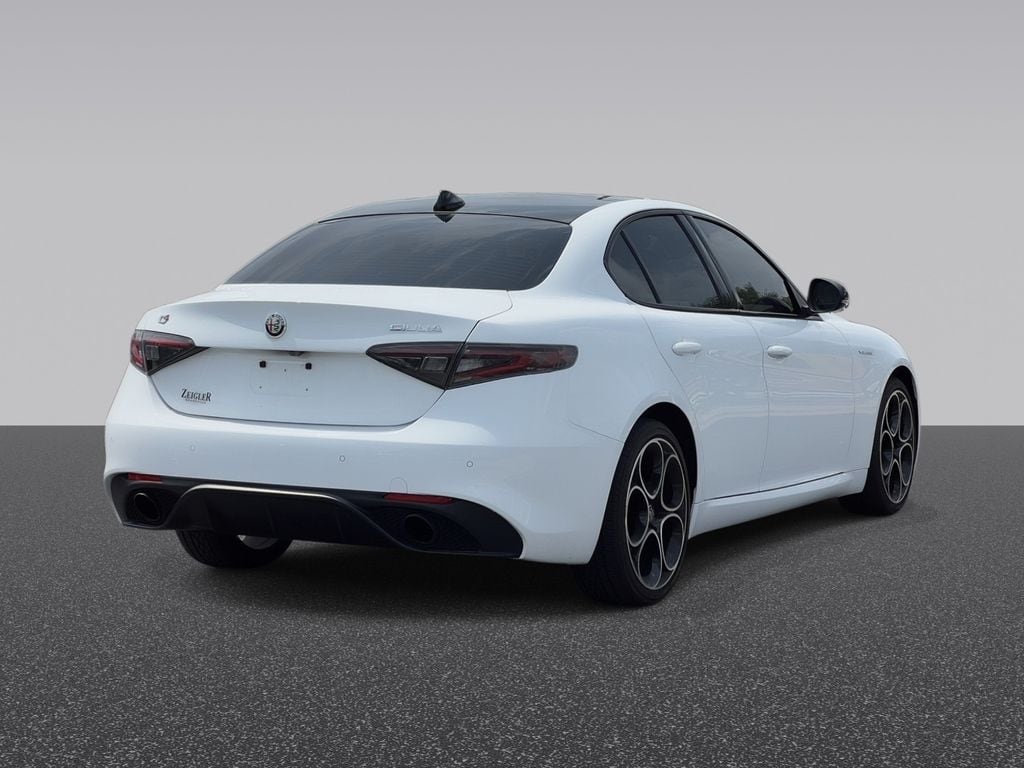 Used 2024 Alfa Romeo Giulia Veloce Sedan