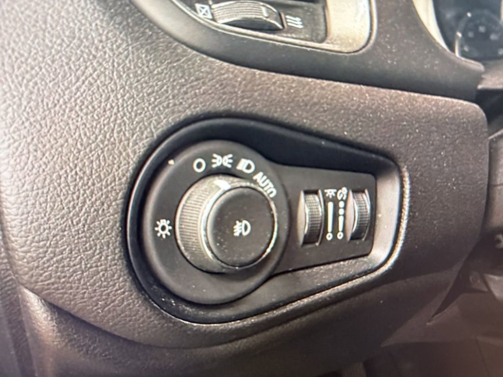 2022 Jeep Renegade Latitude photo 4