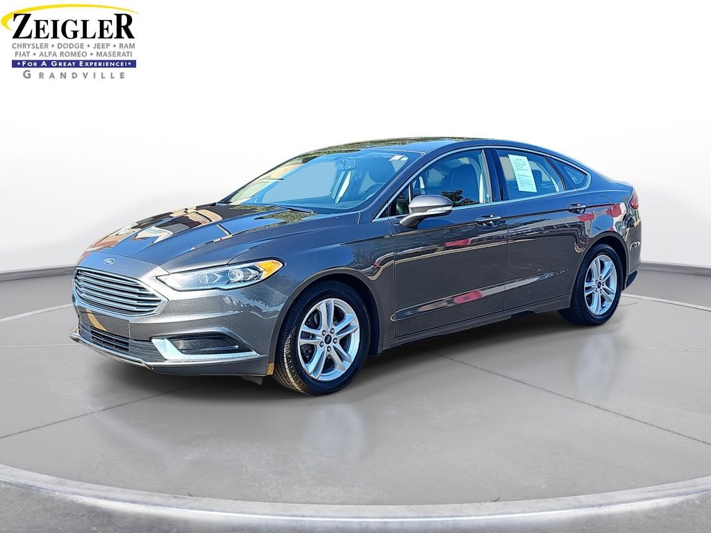 Used 2018 Ford Fusion SE Sedan